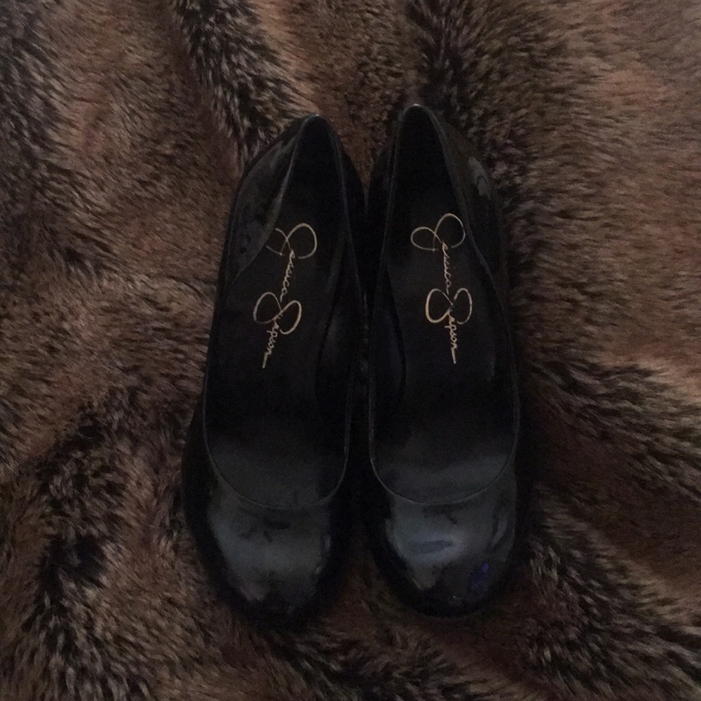 Black Jessica Simpson Patent Pumps